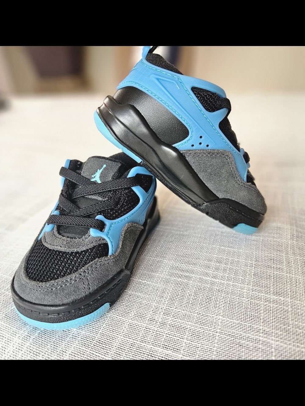 Jordan 4 Retro Toddler Sneakers - University Blue/Black